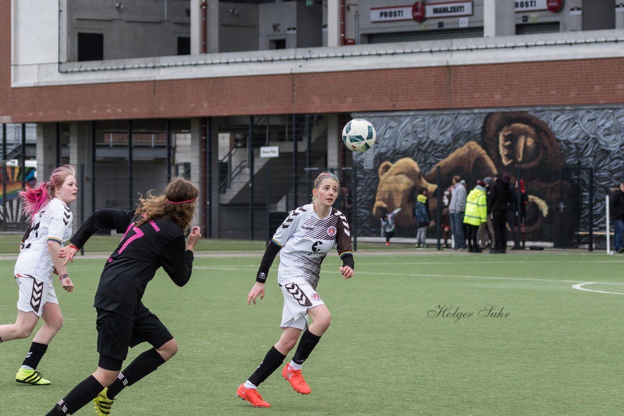 Bild 179 - B-Juniorinnen St.Pauli - C-Juniorinnen SV Steinhorst : Ergebnis: 1:2